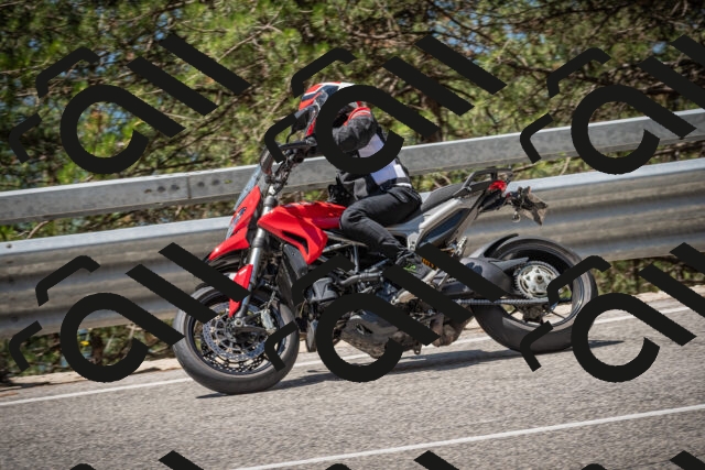 20250712121200-_5003320_am_