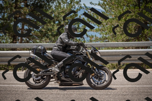 20250712121239-_5003328_am_