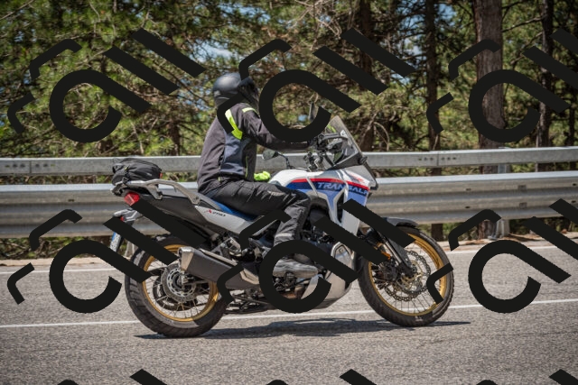 20250712121241-_5003332_am_