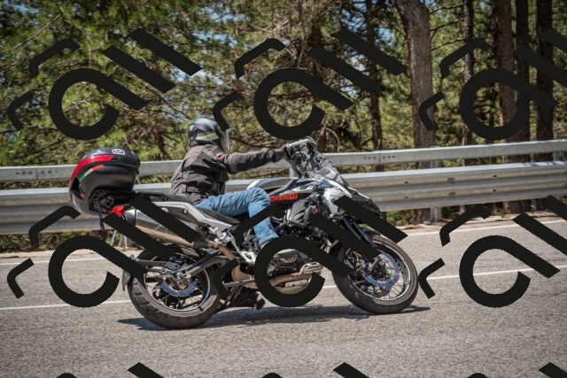 20250712121404-_5003362_am_