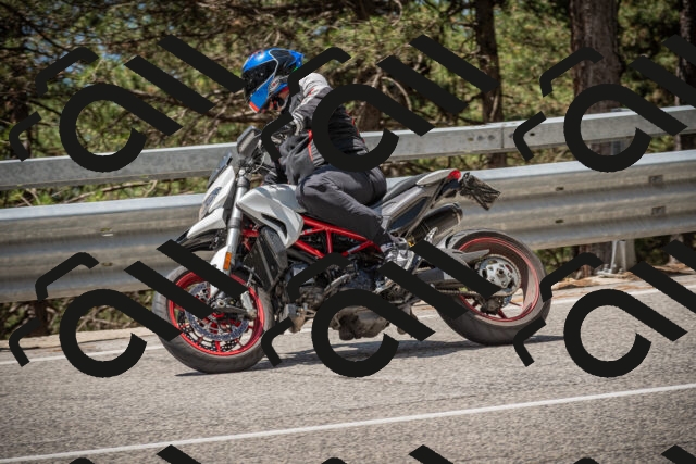 20250712121413-_5003366_am_