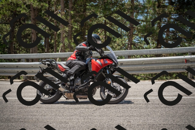 20250712121414-_5003368_am_