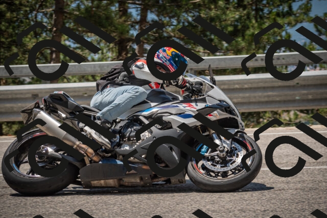 20250712121454-_5003374_am_