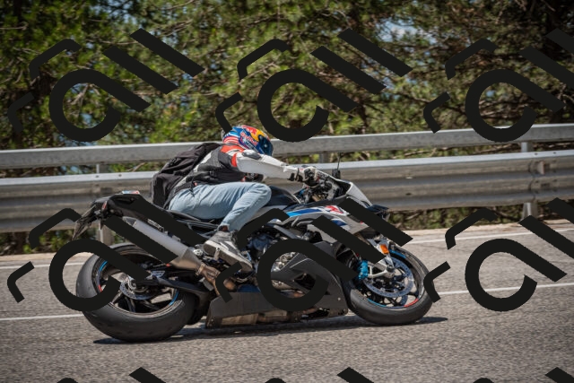 20250712121454-_5003375_am_