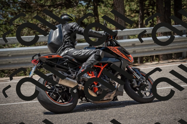 20250712121553-_5003388_am_