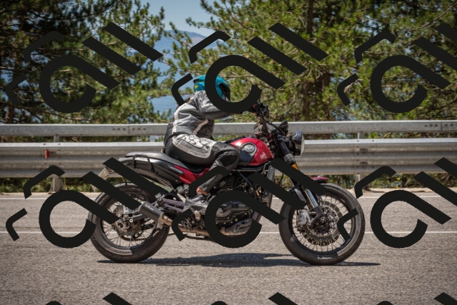 20250712121606-_5003400_am_