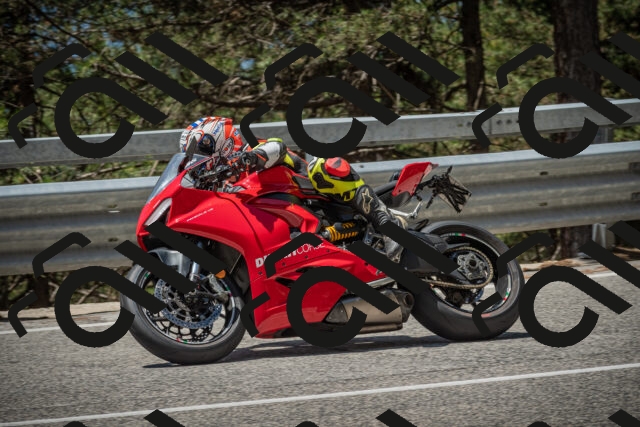 20250712121850-_5003413_am_