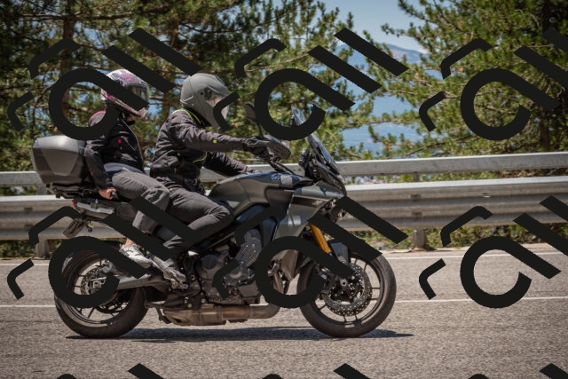 20250712121954-_5003431_am_