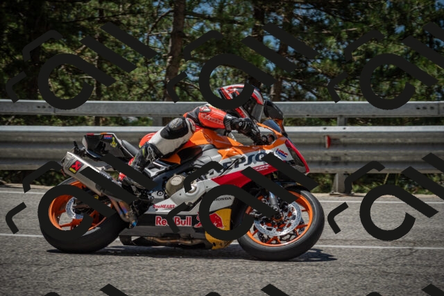 20250712122021-_5003439_am_