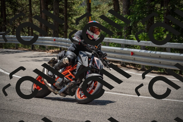 20250712122537-_5003472_am_