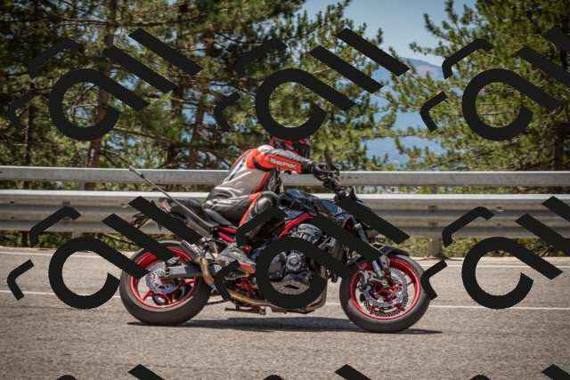 20250712122800-_5003494_am_