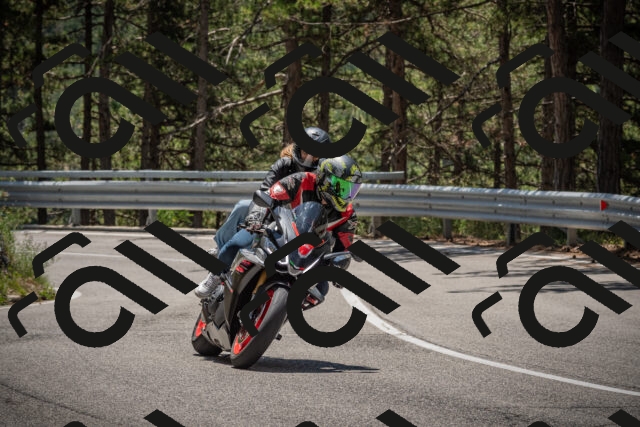 20250712122832-_5003519_am_