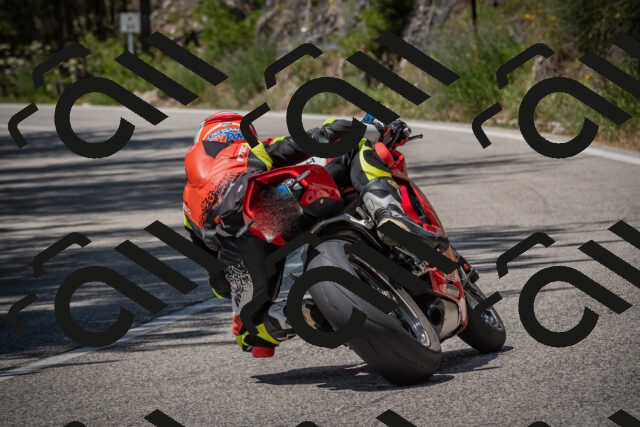 20250712123116-_5003536_am_