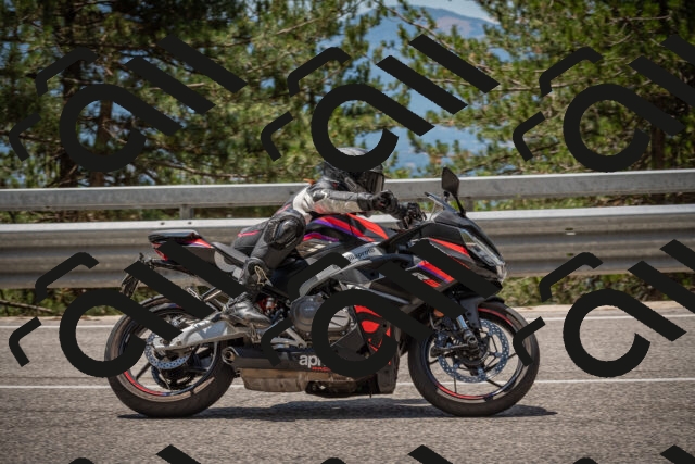 20250712123239-_5003553_am_