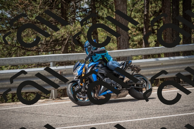 20250712123352-_5003565_am_