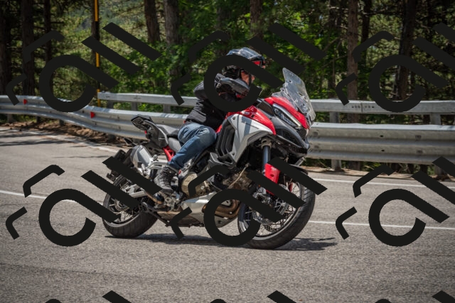 20250712123428-_5003572_am_