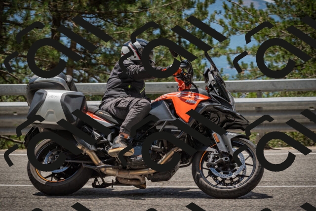 20250712123511-_5003595_am_