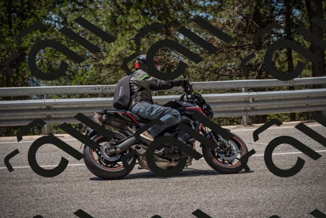 20250712123619-_5003604_am_