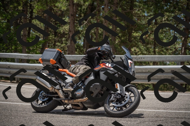 20250712123957-_5003649_am_