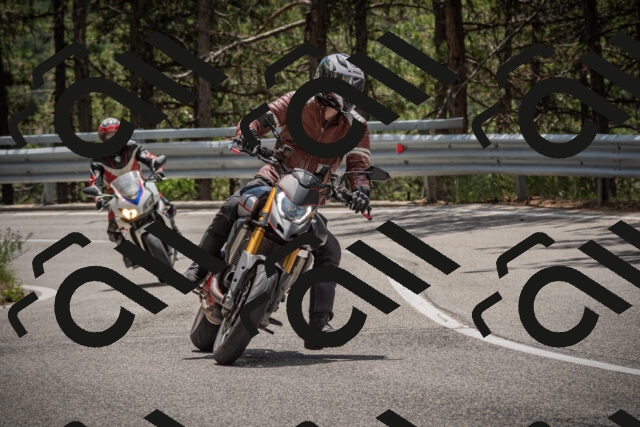 20250712124015-_5003656_am_