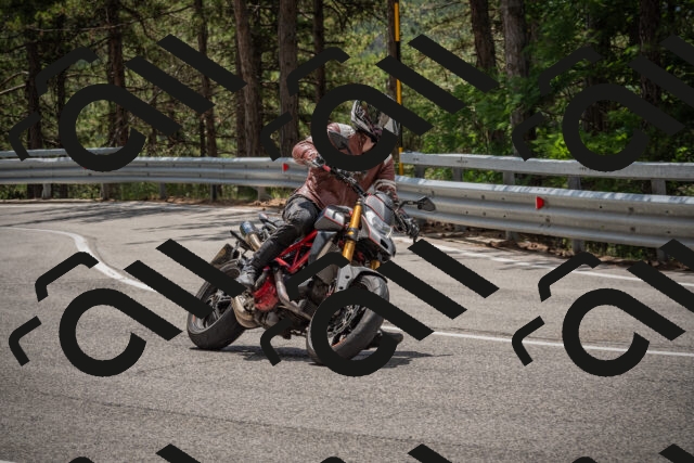 20250712124016-_5003657_am_