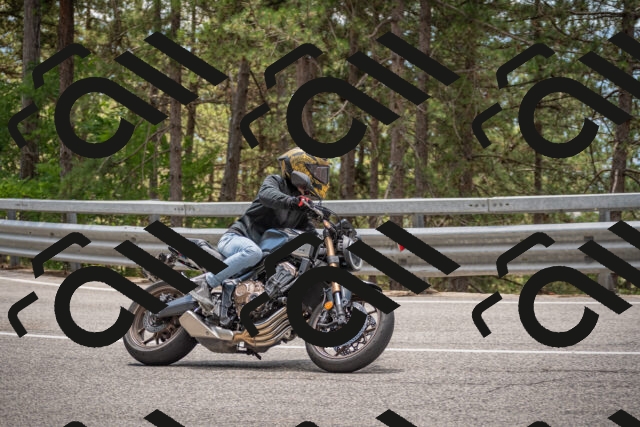 20250712124232-_5003682_am_