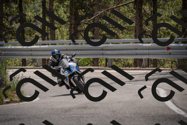 20250712124240-_5003685_am_