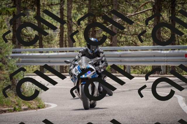 20250712124241-_5003686_am_