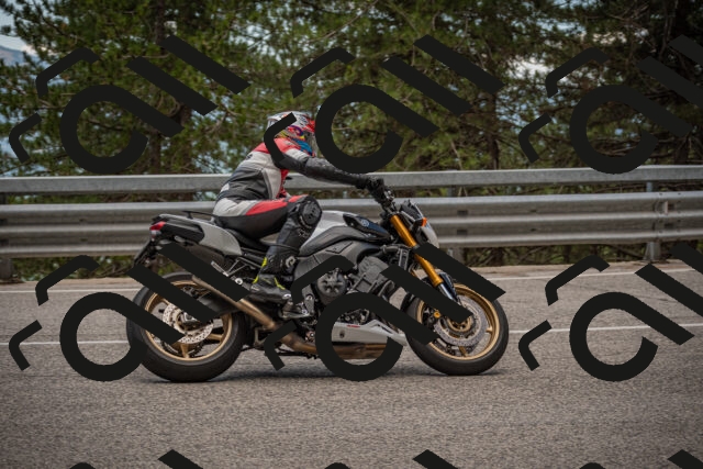 20250712125041-_5003807_am_