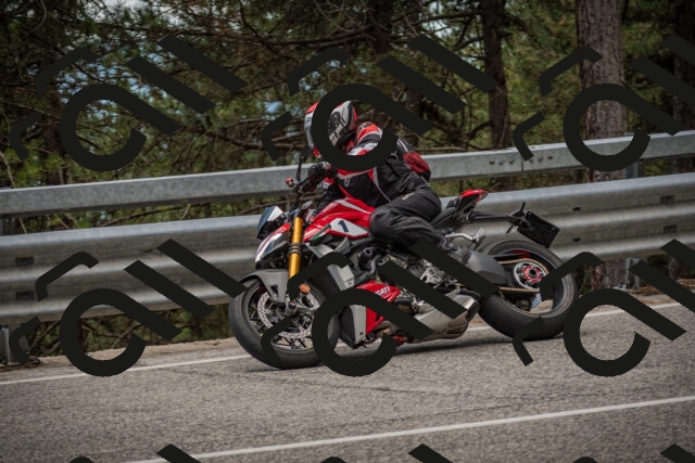 20250712125115-_5003822_am_