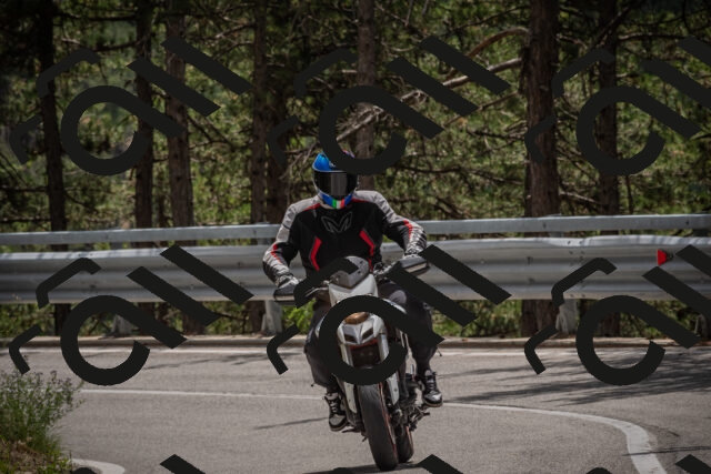 20250712125545-_5003844_am_