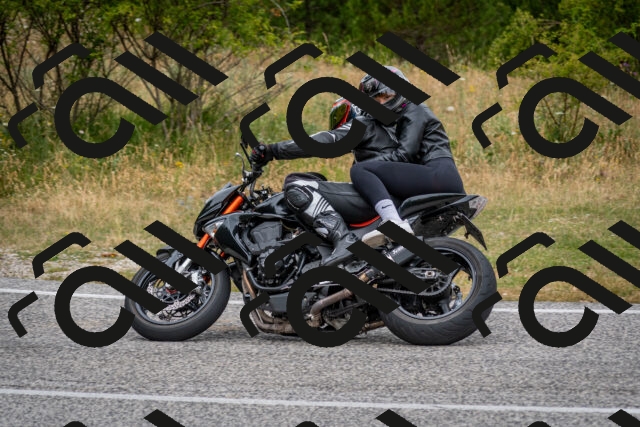 202507131103-DSC_7493_c2