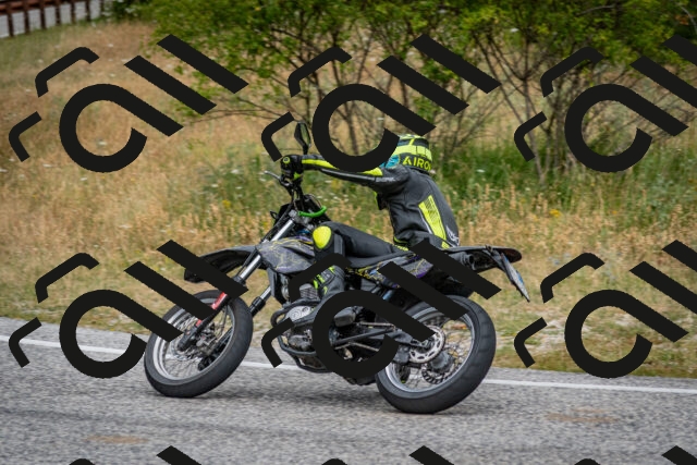 202507131147-DSC_8194_c2