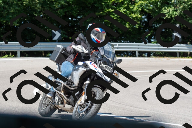 20250712104913-R01_3233_r1