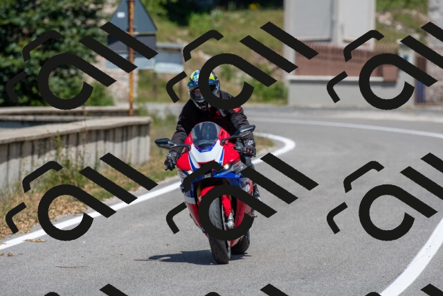 20250712120325-R01_3519_r1