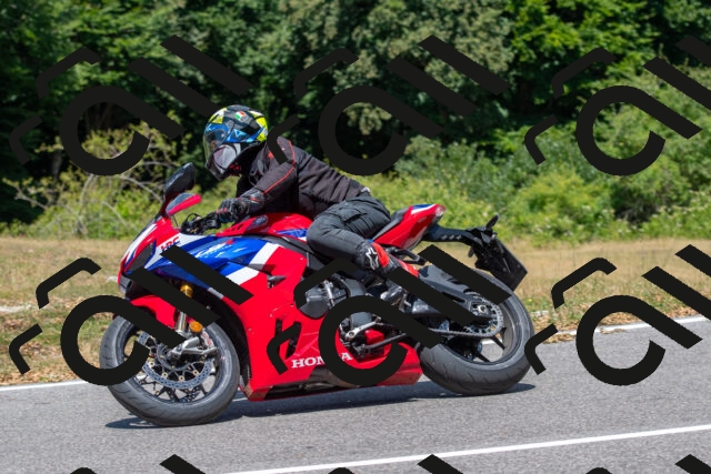 20250712120327-R01_3520_r1