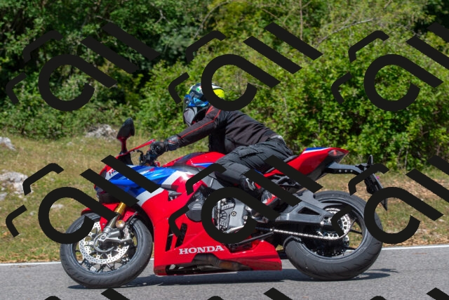 20250712120327-R01_3521_r1