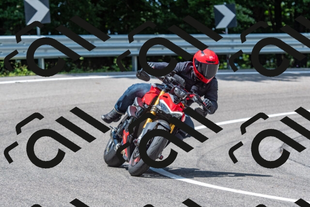 20250712121453-R01_3556_r1