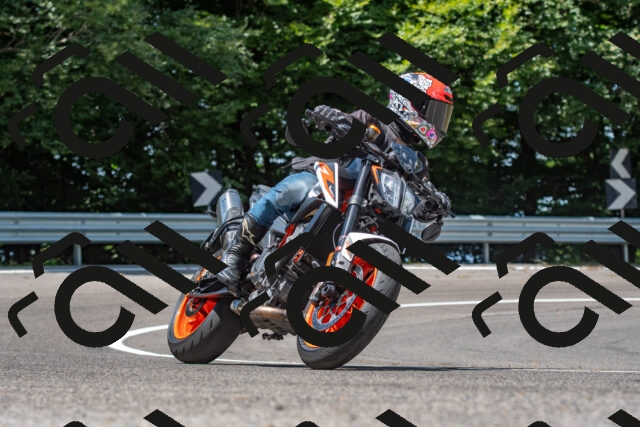 20250712121532-R01_3566_r1