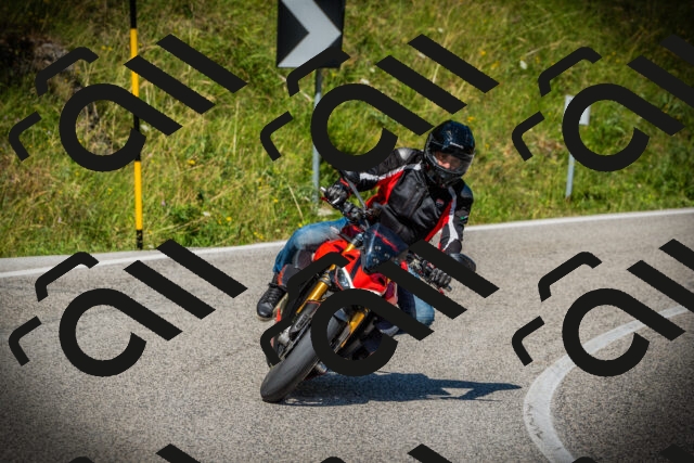 202507121034-DSC09443_c1_