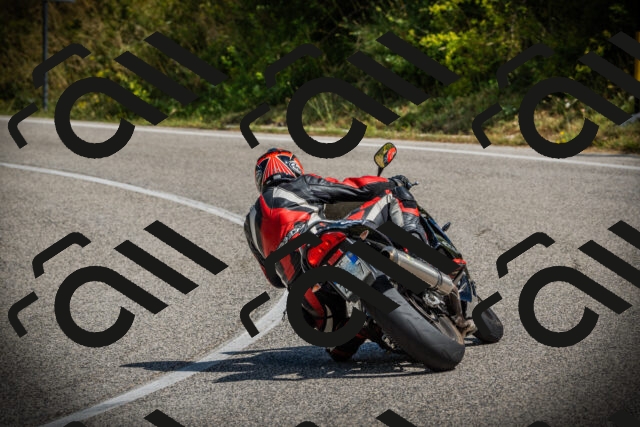 202507121054-DSC09604_c1_