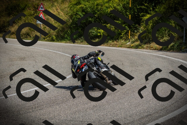 202507121111-DSC09804_c1_