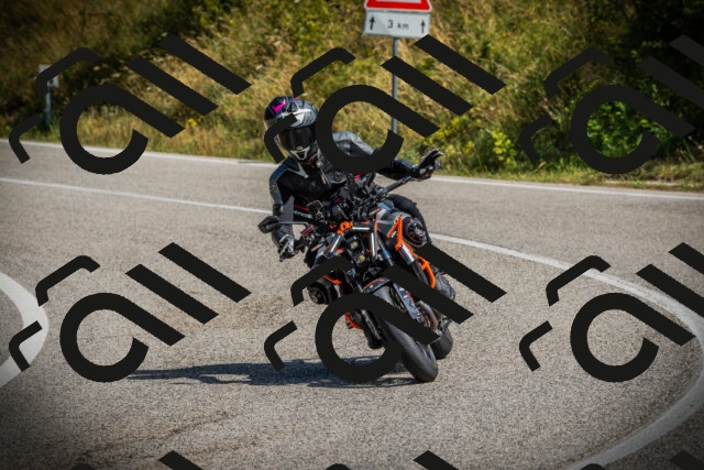 202507121112-DSC09812_c1_