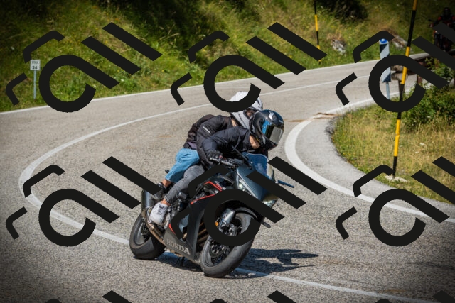 202507121120-DSC09904_c1_