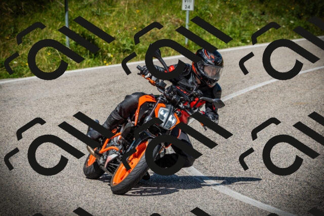 202507121120-DSC09907_c1_