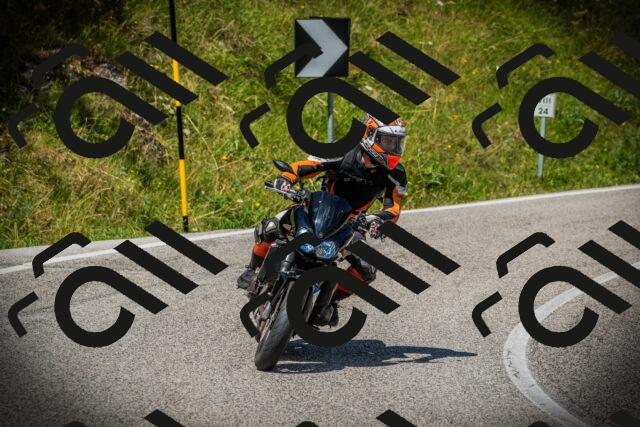 202507121120-DSC09915_c1_