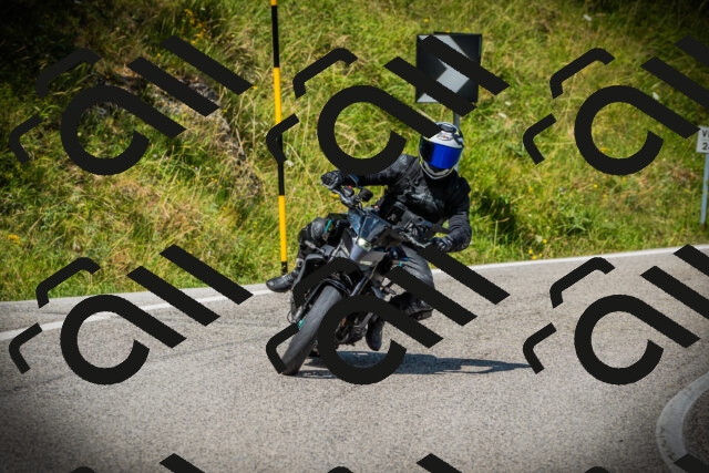 202507121121-DSC09924_c1_