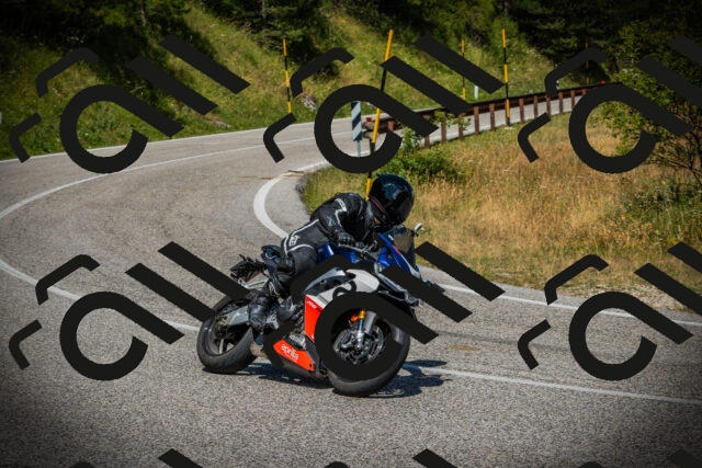 202507121121-DSC09928_c1_