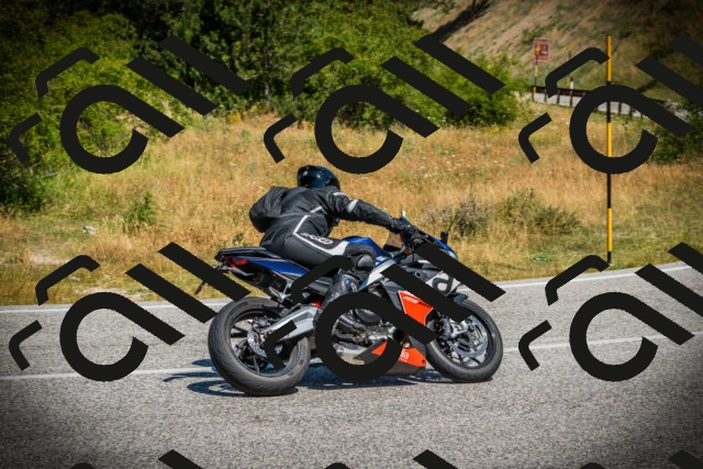 202507121121-DSC09930_c1_