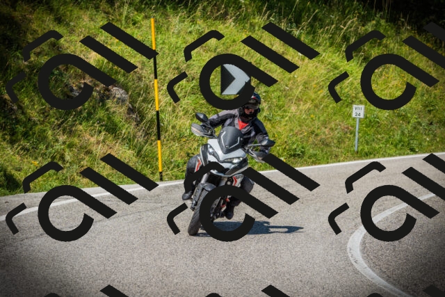 202507121135-DSC00082_c1_